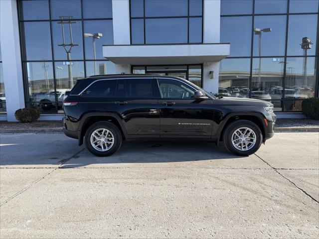 2025 Jeep Grand Cherokee GRAND CHEROKEE LAREDO X 4X4 2025 Jeep Grand Cherokee GRAND CHEROKEE LAREDO X 4X4