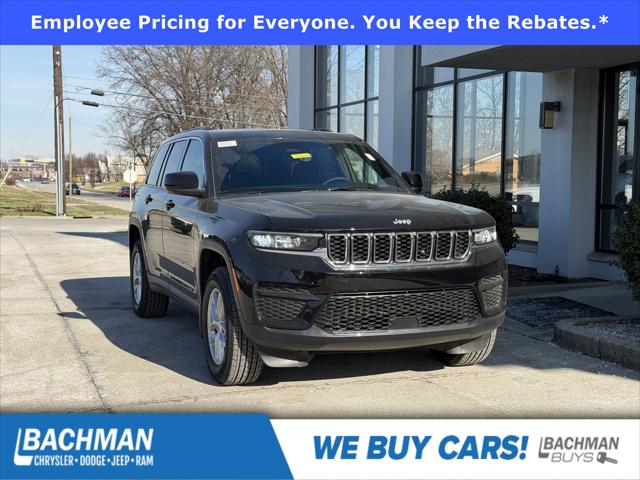 2025 Jeep Grand Cherokee GRAND CHEROKEE LAREDO X 4X4