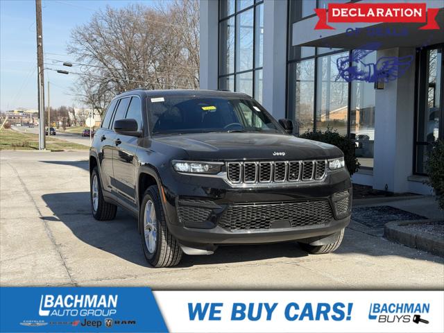 2025 Jeep Grand Cherokee GRAND CHEROKEE LAREDO X 4X4
