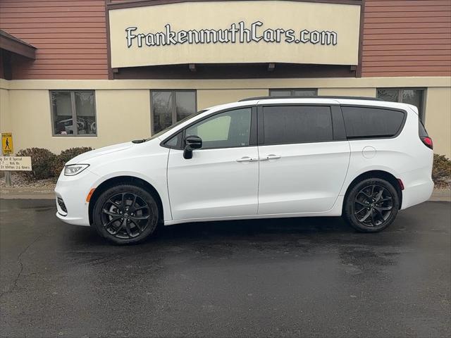 2026 Chrysler Pacifica PACIFICA LIMITED AWD