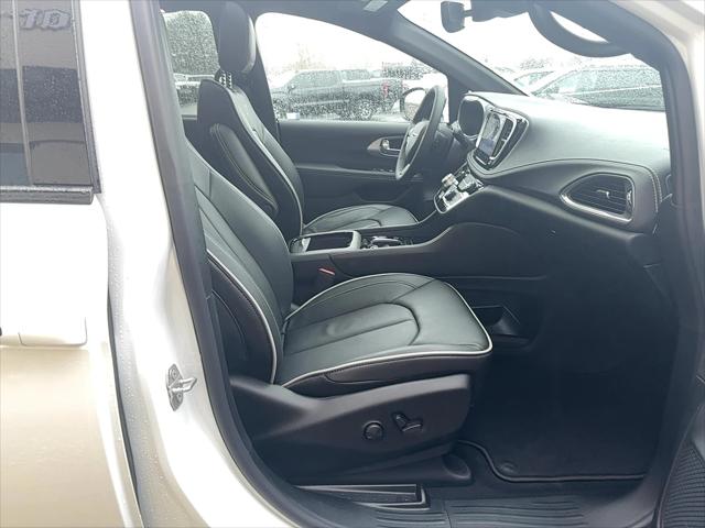 2026 Chrysler Pacifica Limited AWD