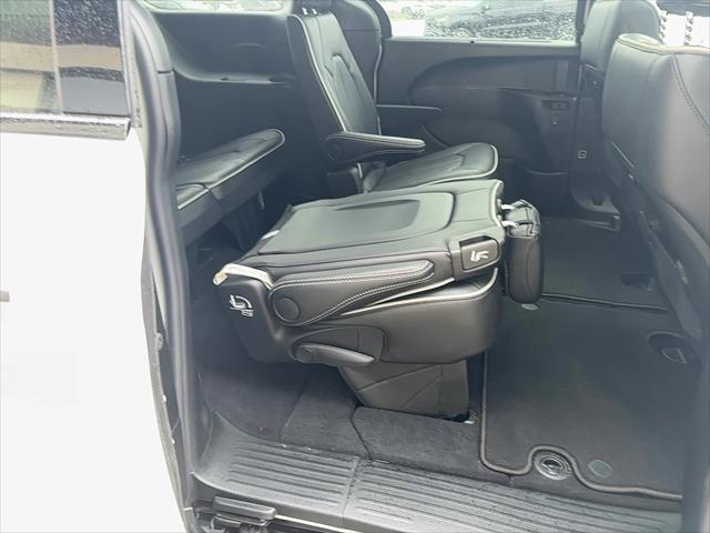 2026 Chrysler Pacifica Limited AWD