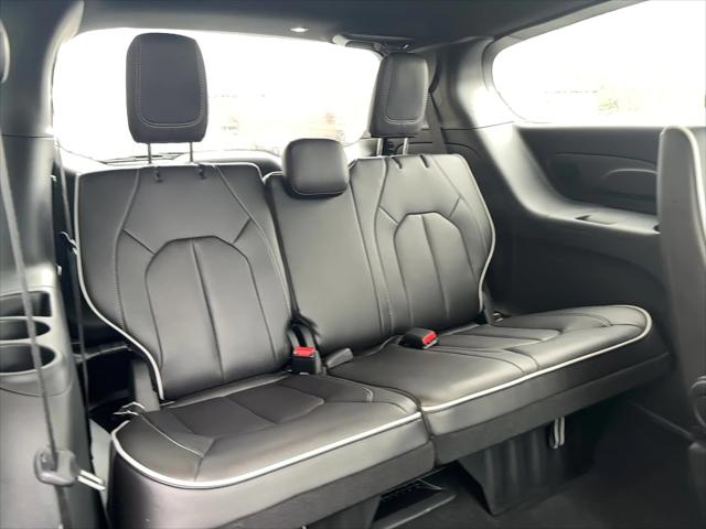 2026 Chrysler Pacifica Limited AWD