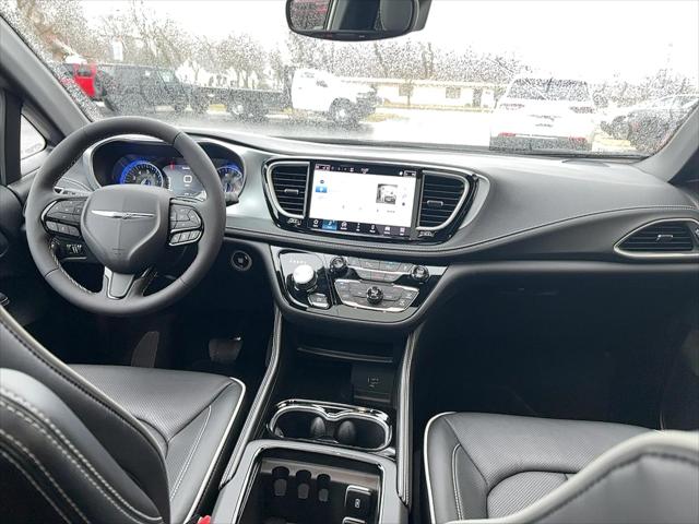 2026 Chrysler Pacifica Limited AWD