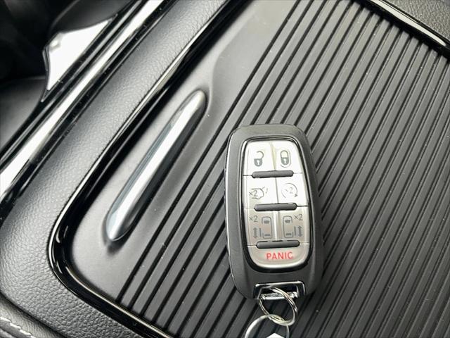 2026 Chrysler Pacifica Limited AWD