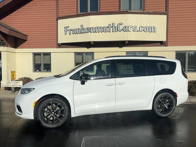2026 Chrysler Pacifica PACIFICA LIMITED AWD