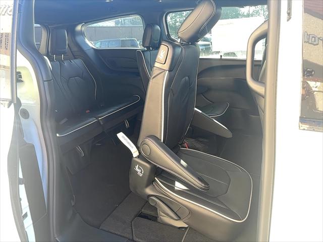 2026 Chrysler Pacifica Limited AWD