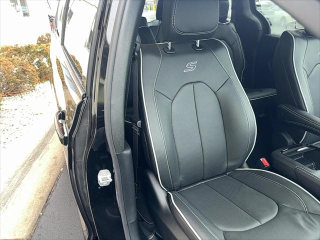 2026 Chrysler Pacifica Limited AWD