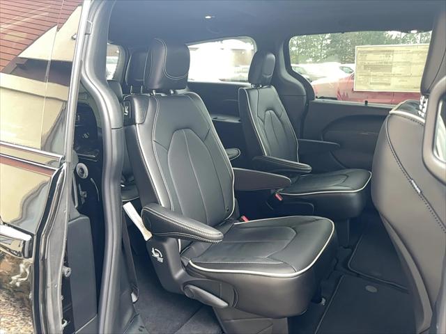 2026 Chrysler Pacifica Limited AWD