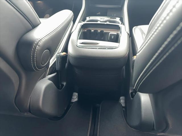 2026 Chrysler Pacifica Limited AWD