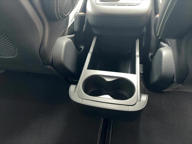 2026 Chrysler Pacifica Limited AWD