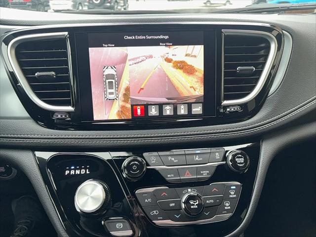 2026 Chrysler Pacifica Limited AWD