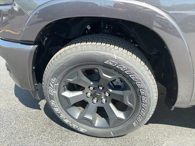 2025 Ram 1500 Big Horn Crew Cab 4x4 5'7" Box