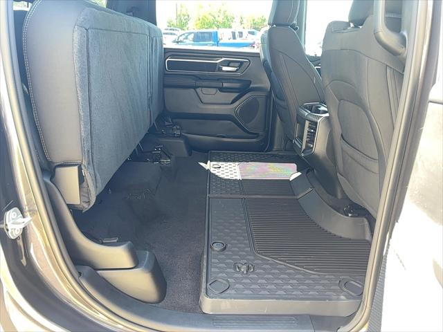 2025 Ram 1500 Big Horn Crew Cab 4x4 5'7" Box