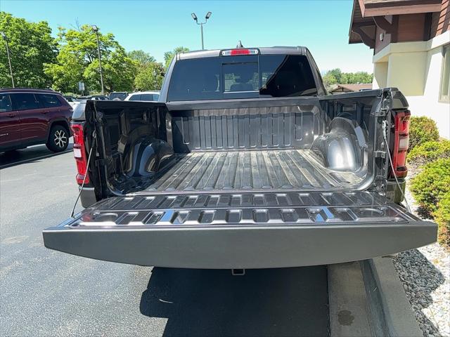 2025 Ram 1500 Big Horn Crew Cab 4x4 5'7" Box