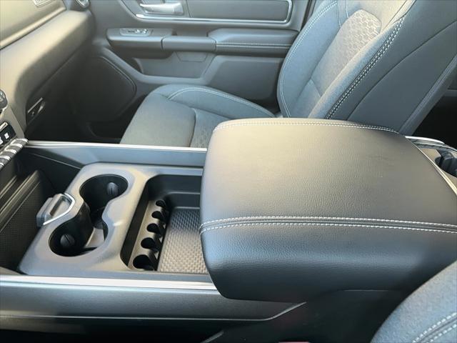 2025 Ram 1500 Big Horn Crew Cab 4x4 5'7" Box