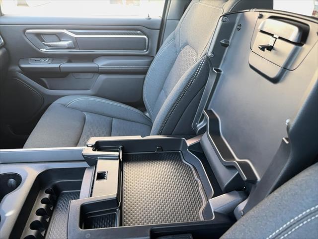 2025 Ram 1500 Big Horn Crew Cab 4x4 5'7" Box