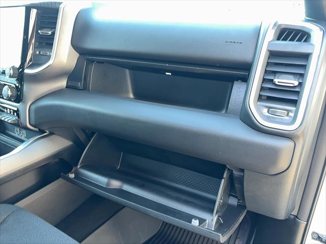 2025 Ram 1500 Big Horn Crew Cab 4x4 5'7" Box
