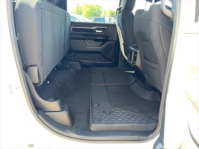 2025 Ram 1500 Big Horn Crew Cab 4x4 5'7" Box