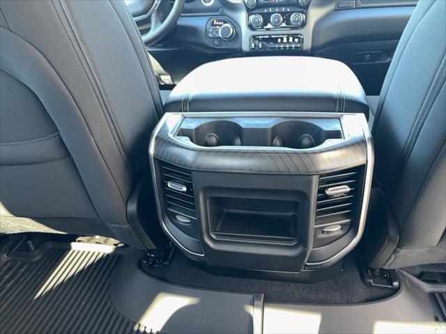 2025 Ram 1500 Big Horn Crew Cab 4x4 5'7" Box