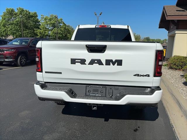 2025 Ram 1500 Big Horn Crew Cab 4x4 5'7" Box