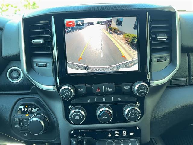 2025 Ram 1500 Big Horn Crew Cab 4x4 5'7" Box