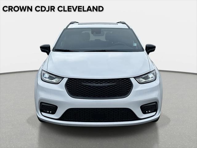 2026 Chrysler Pacifica Limited AWD