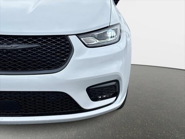 2026 Chrysler Pacifica Limited AWD