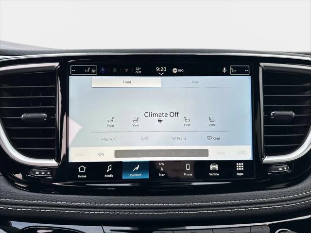 2026 Chrysler Pacifica Limited AWD