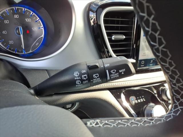 2026 Chrysler Pacifica Limited AWD