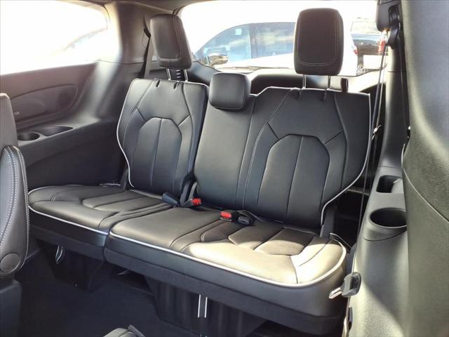 2026 Chrysler Pacifica Limited AWD
