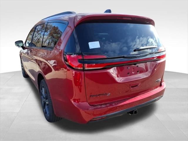 2026 Chrysler Pacifica Limited AWD