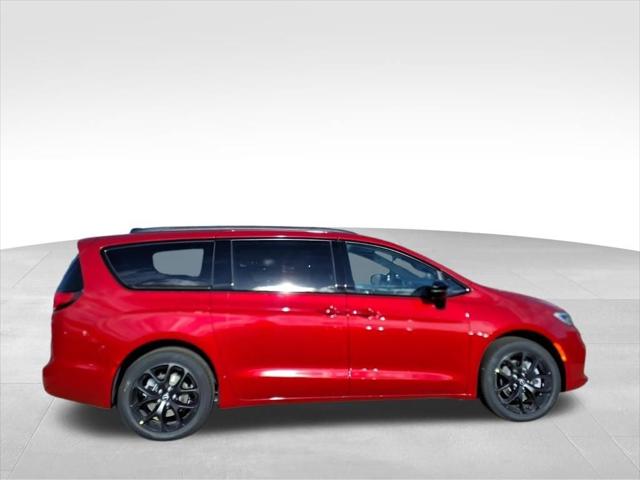 2026 Chrysler Pacifica Limited AWD