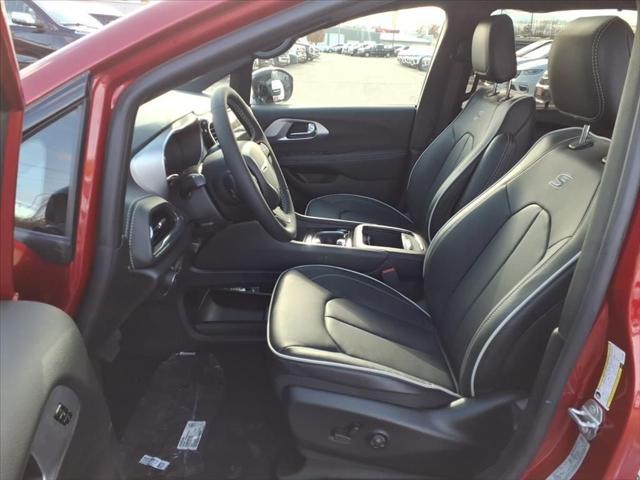 2026 Chrysler Pacifica Limited AWD