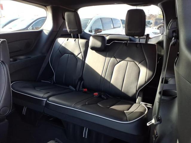 2026 Chrysler Pacifica Limited AWD