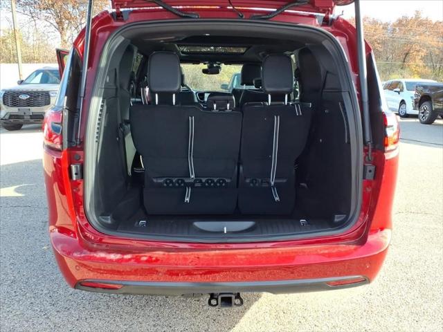 2026 Chrysler Pacifica Limited AWD