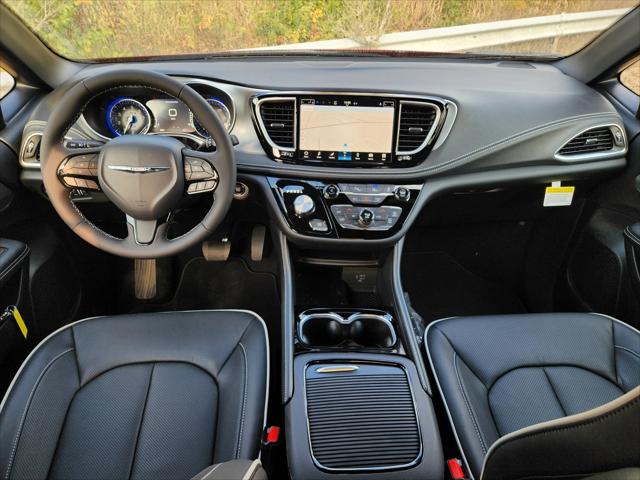 2026 Chrysler Pacifica PACIFICA LIMITED AWD