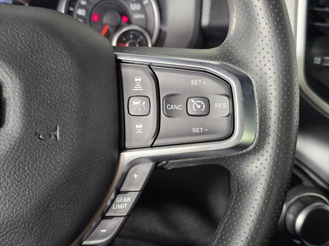 2026 Ram 1500 Express Crew Cab 4x4 5'7" Box