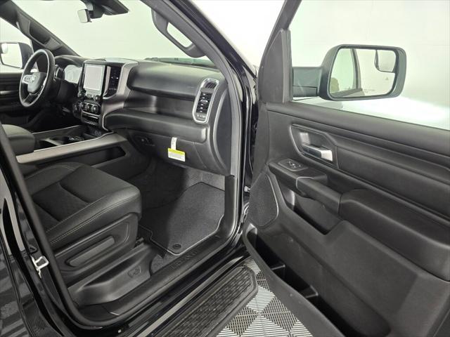 2026 Ram 1500 Express Crew Cab 4x4 5'7" Box