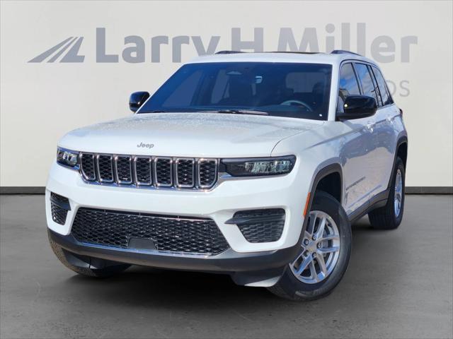 2025 Jeep Grand Cherokee GRAND CHEROKEE LAREDO X 4X4