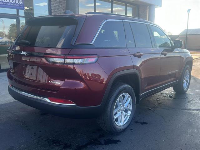 2025 Jeep Grand Cherokee GRAND CHEROKEE LAREDO X 4X4