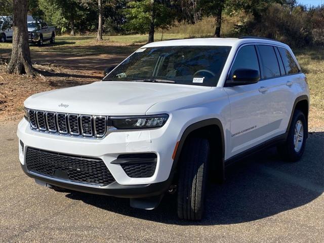 2025 Jeep Grand Cherokee GRAND CHEROKEE LAREDO 4X2 2025 Jeep Grand Cherokee GRAND CHEROKEE LAREDO 4X2