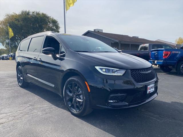 2026 Chrysler Pacifica PACIFICA LIMITED AWD