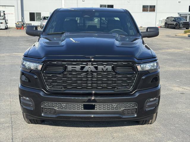 2025 RAM 1500 Tradesman Crew Cab 4x4 57 Box