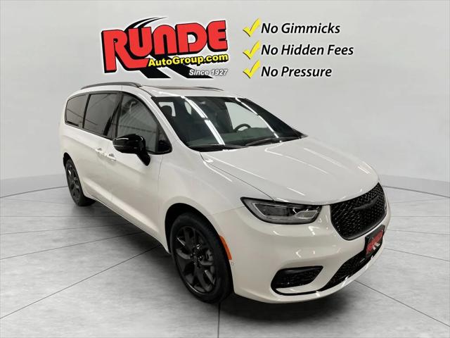 2026 Chrysler Pacifica PACIFICA LIMITED AWD