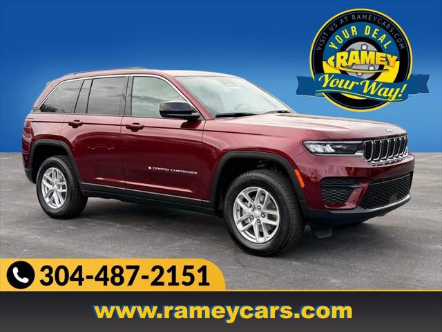 2025 Jeep Grand Cherokee GRAND CHEROKEE LAREDO X 4X4