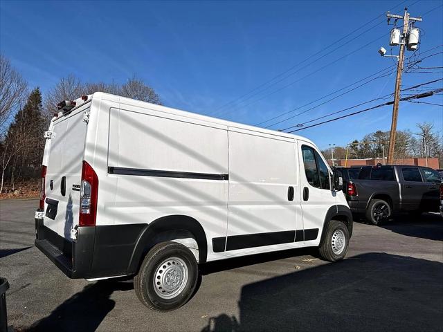 2026 Ram ProMaster Cargo Van Tradesman Low Roof 136" WB w/Pass Seat