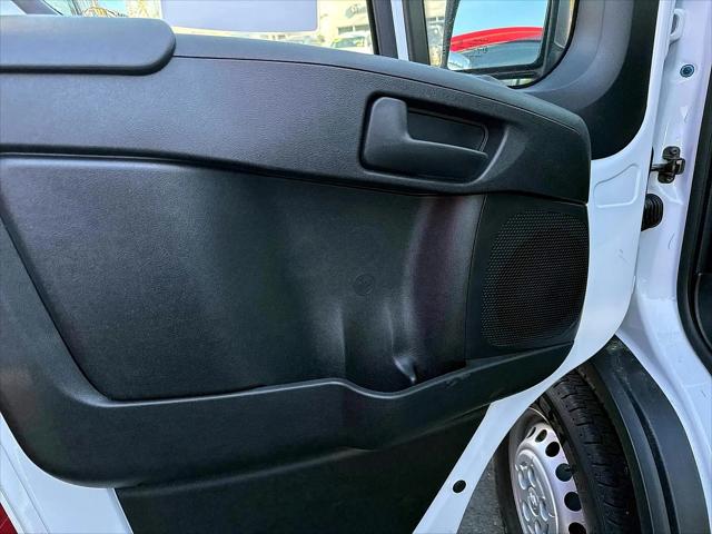 2026 Ram ProMaster Cargo Van Tradesman Low Roof 136" WB w/Pass Seat