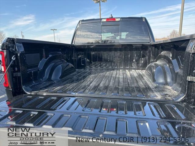 2026 Ram 1500 Express Crew Cab 4x4 5'7" Box
