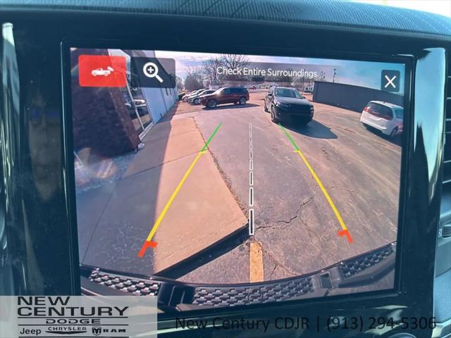2026 Ram 1500 Express Crew Cab 4x4 5'7" Box